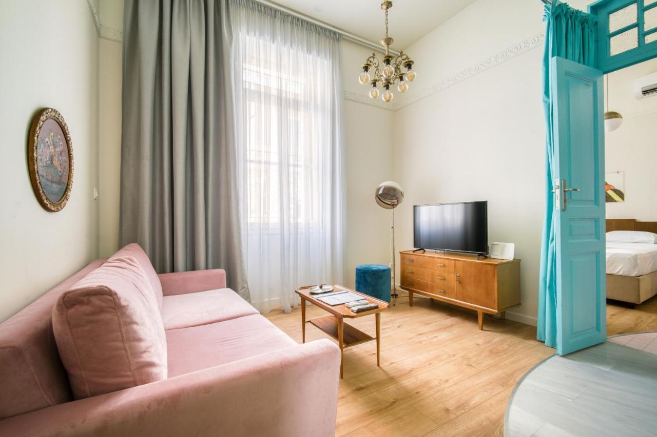 Keramos Athens 아파트 호텔 외부 사진